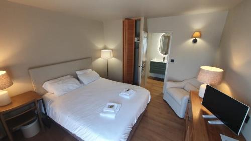 Lascelle Hotel | Lac des Graves