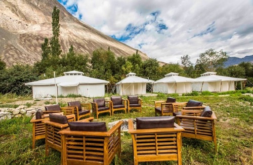 Hunder RV Rental | Ladakh Tarrain Camp