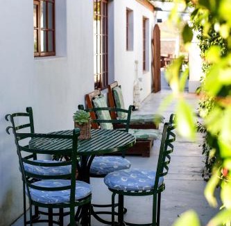 McGregor House | Lady Grey Walk Mcgregor Cottage