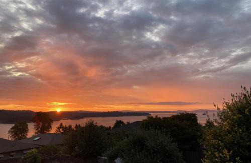 Ladysmith House | Ladysmith Harbour View House