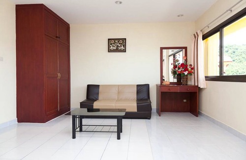 Ban Phe Hotel | Laemya Inn