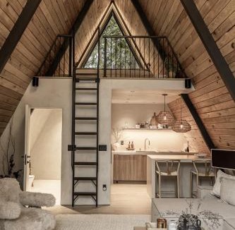 Ashford House | Lafa Cabin - Luxe A Frame Retreat with Hot Tub, Sauna, Firepit- 5 Min to Mt Rainier