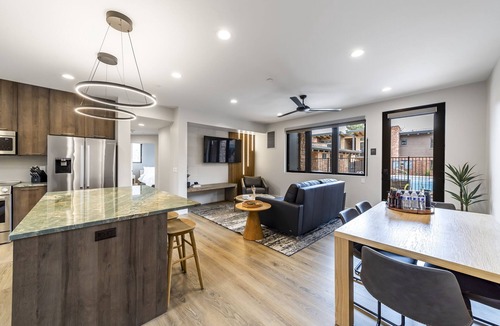 Zion National Park South Entrance Villa | LaFave-Luxury Villa at Zion: Meridian Tower