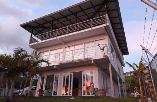 Calima Apartment | Lago calima cabaña