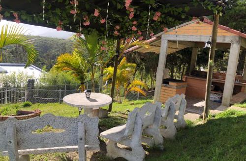 Calima Apartment | Lago calima cabaña