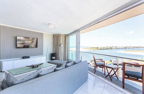 Lagoon Beach Apartment | Lagoon Beach 237A by CTHA