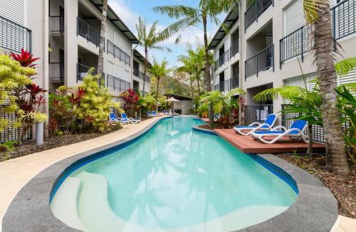 Trinity Beach Apartment | Lagoon Breeze - Beachside Living with Resort Perks