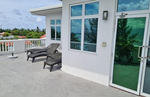 Hithadhoo Hotel | Lagoon Lodge
