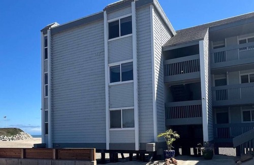 Eastside Santa Cruz House | Lagoon on the Sea – Your Perfect Beach Getaway