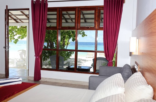 Bodufolhudhoo Hotel | Lagoon View Maldives