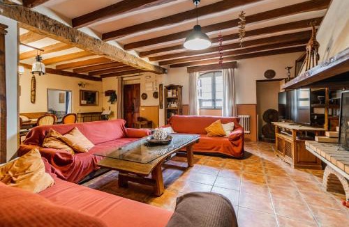 Campo de Cuellar House | Laguna Herrera