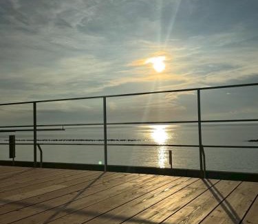 Sumoto Villa | Laina Sunset