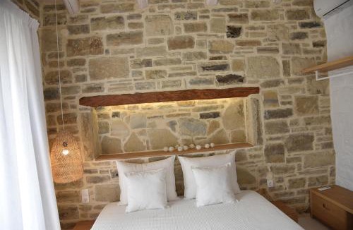Pombia Villa | LAINI LUXURY SUITES