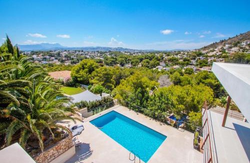 El Portet Villa | Laja - panoramic hillside holiday house in Moraira