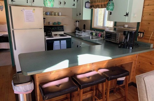 Tuftonboro Cottage | Lake access 3BR w/deck, Lower Beech Pond