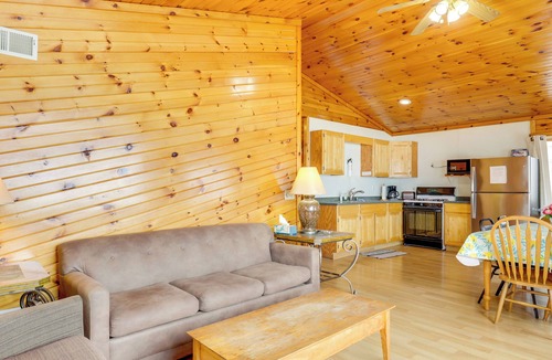 Ainsworth Cabin | Lake Access & Pier: Northwoods Fishing Cabin