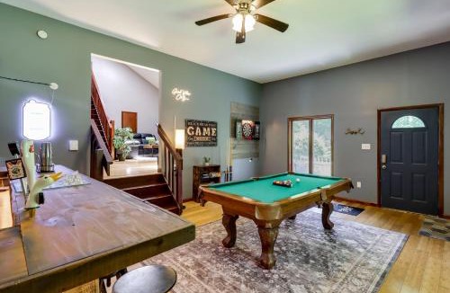 White Haven House | Lake Access & Private Hot Tub at Poconos Home!