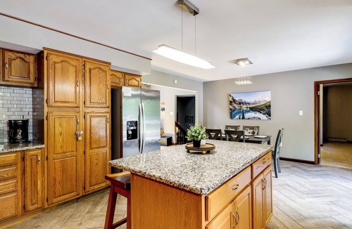 White Haven House | Lake Access & Private Hot Tub at Poconos Home!