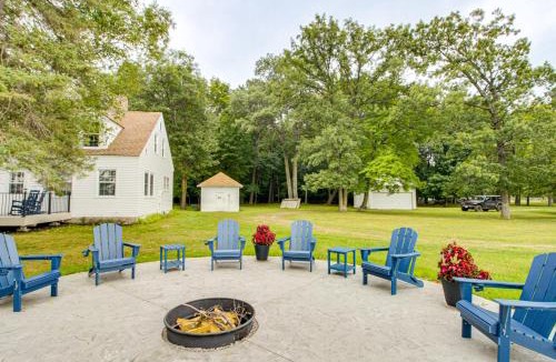Cushing House | Lake Alexander Home w/Dock: Pet-Friendly!