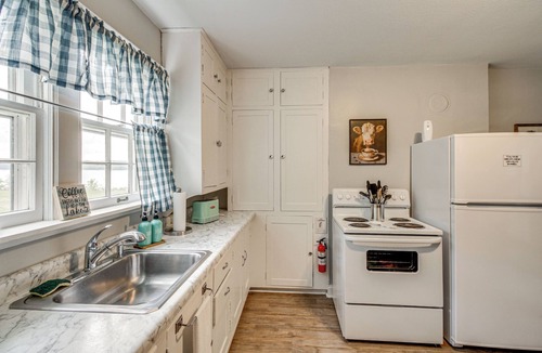 Cushing House | Lake Alexander Home w/ Dock: Pet-Friendly!