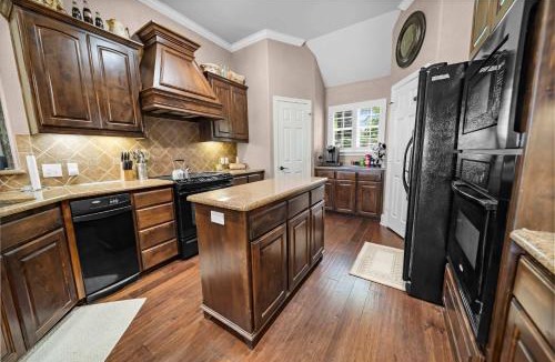 Berryville House | Lake Blessing 2026