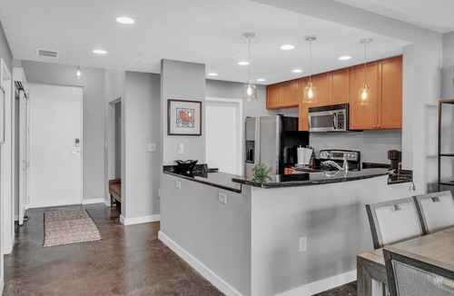 South Eola Condo | Lake Eola Thornton Prk Modern 2Bed 2Bath & Parking