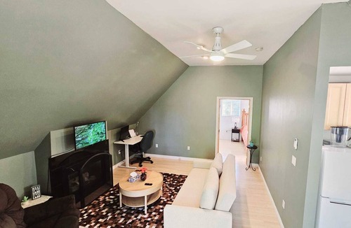 Amherstburg Apartment | Lake Erie Retreat: Waterfront Cozy Apartment