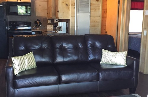 Sunrise Beach Cabin | Lake Front Cabin Sleeps up to 8 MM13