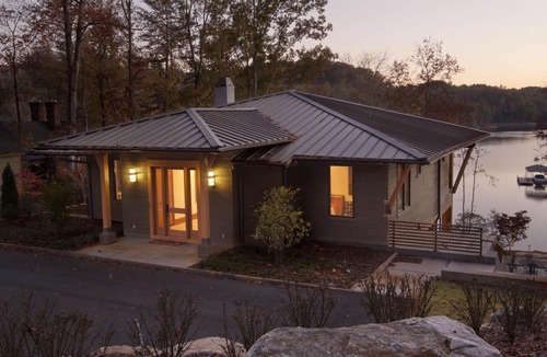 Sunset House | Lake Front Home With Stunning Views! Spring is calling. Close to Clemson