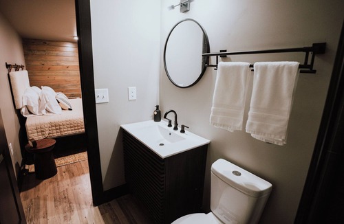 Cedar Bluff Resort | Lake Front Modern Cabin: Hot Tub, TV, & Lake Views