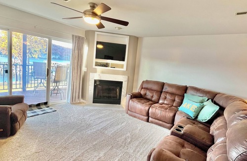 Kaiser Condo | ~ Lake Front ~ Parkview Paradise ~