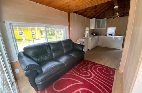 Cherry Valley Cabin | Lake Front Sandbanks Family Camp -10mins to Outlet Beach & Provincial Park