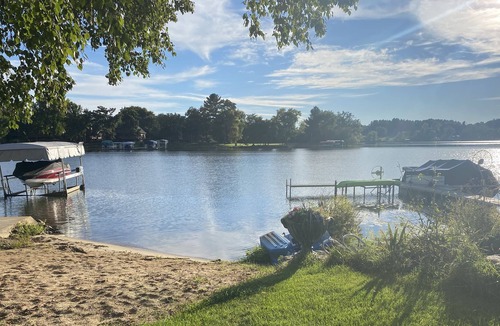 Lodi House | Lake front tranquility with sandy beach and waters in the bay of Lake Wisconsin