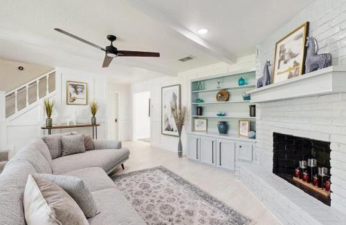 Conroe House | Lake Grove Retreat