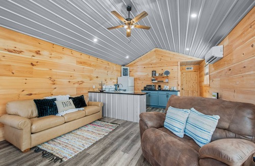 Groveoak House | Lake Guntersville Family Retreat - Firepit - Near Lake