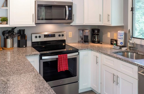 Lake Harmony Cottage | Lake Harmony Estates Family Home w/Beach Access