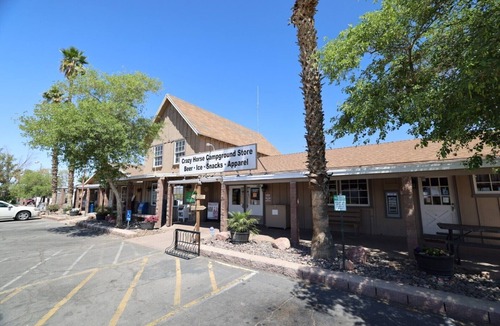 Lake Havasu City House | Lake Havasu Cabin on Island w/Boat Launch Ramp