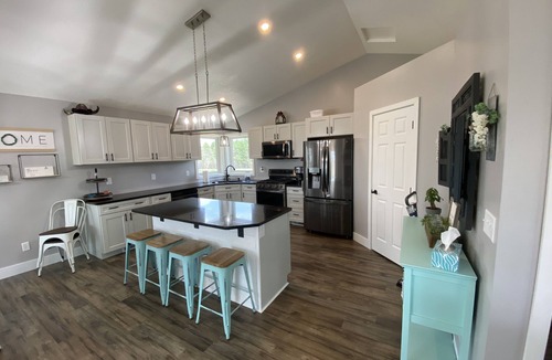 Brainerd House | Lake home on quiet recreational lake with hot tub. Close to "Up North" amenities