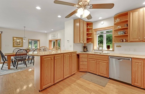 Pequea House | LAKE HOUSE, Waterfront Retreat, Eagles, Sunsets on Susquehanna with DOCK