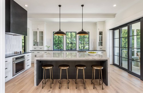 Seneca House | Lake Keowee Cottage - a high-end luxury rental on the lake