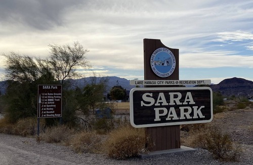 Lake Havasu City House | Lake life getaway w/massage chair, pet friendly, & amazing sunset view