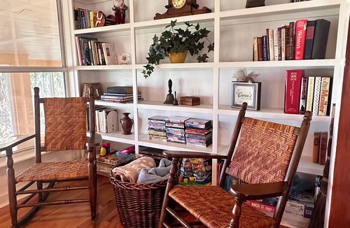 Melrose House | Lake living close to Gainesville, UF Health and University of Florida