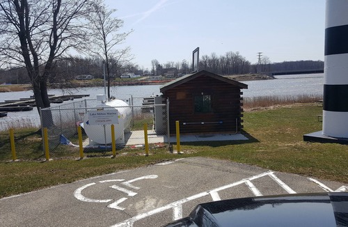 Lake Milton House | Lake Milton Ohio, Lakefront Vacation Rental, 4 Bedrooms, 3 Bath, Private Dock