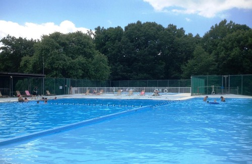 Mocksville Resort | Lake Myers Lakeside Villa 26