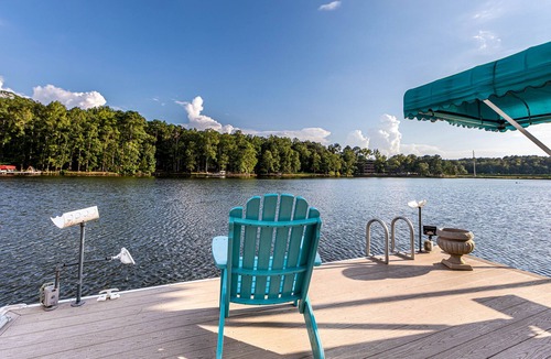 Eatonton House | Lake Oconee Waterfront Home with Indoor Heated Pool, Jacuzzi and Sauna