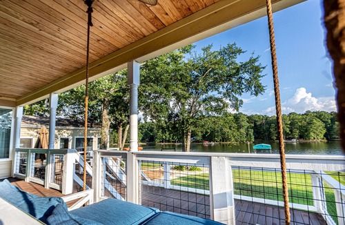 Eatonton House | Lake Oconee Waterfront Home with Indoor Heated Pool, Jacuzzi and Sauna