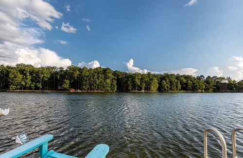 Eatonton House | Lake Oconee Waterfront Home with Indoor Heated Pool, Jacuzzi and Sauna