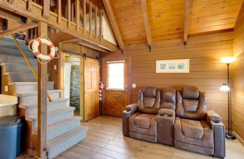 Okeechobee House | Lake Okeechobee Cabin w/Boat Launch & Patio