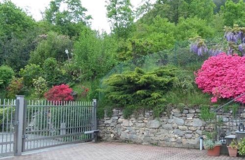 Crabbia Apartment | LAKE ORTA OPENSPACE garden beach