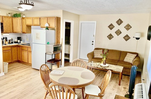 Panora Apartment | Lake Panorama Studio